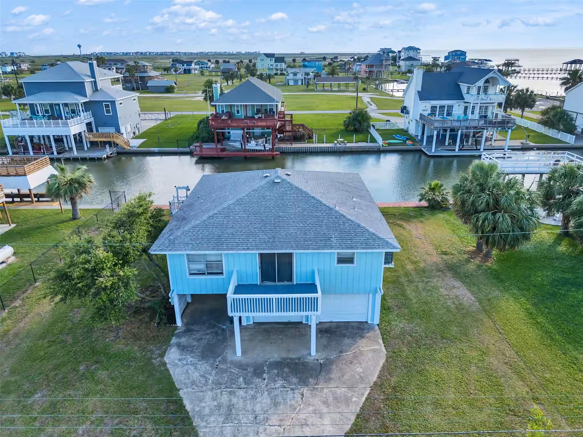 Photo 2 of 3813 Tradewinds Drive, Galveston, TX