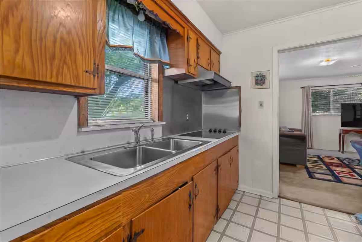 Photo 6 of 104 Avenue E, Highlands, TX