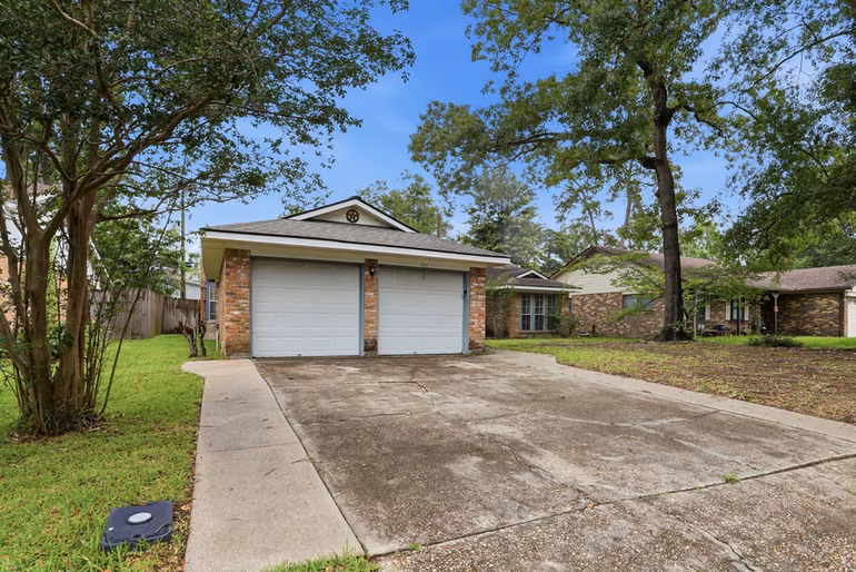 Photo of 313 Bois D Arcade Drive, Conroe, TX