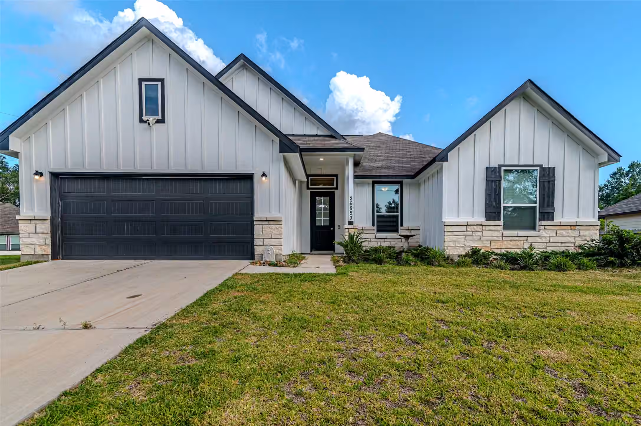 Photo 2 of 26553 Doe Lane, Hempstead, TX