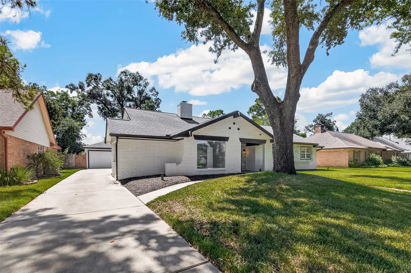 Photo 3 of 9519 Moorberry Lane, Houston, TX