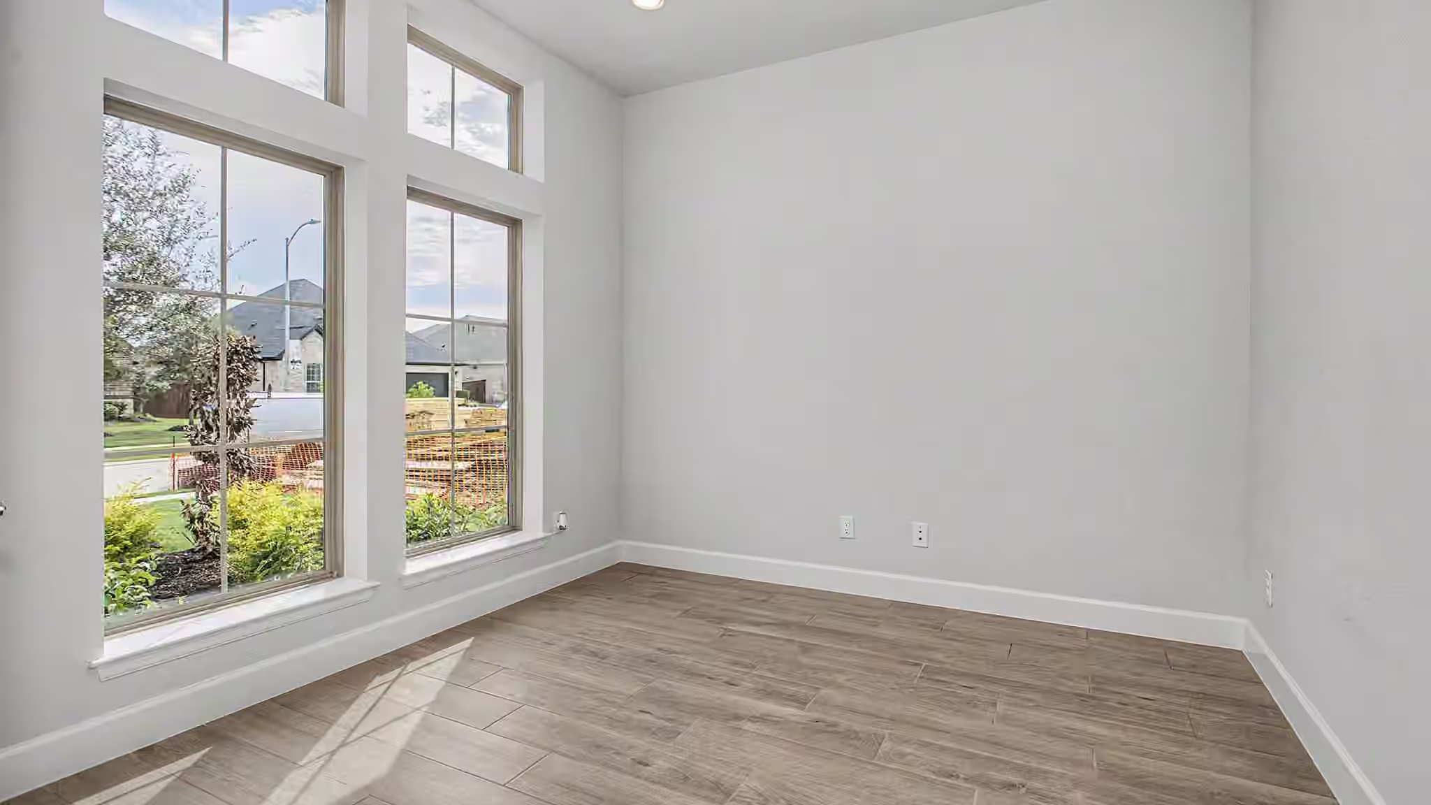 Photo 3 of 5727 Bobwhite Trail, Manvel, TX