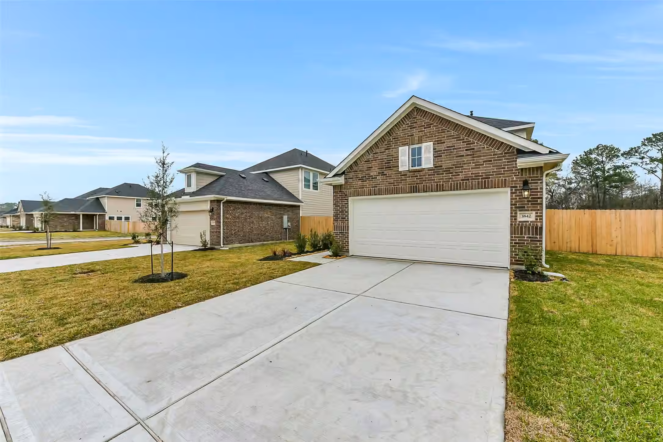 Photo 3 of 3842 Sugardale Street, Baytown, TX