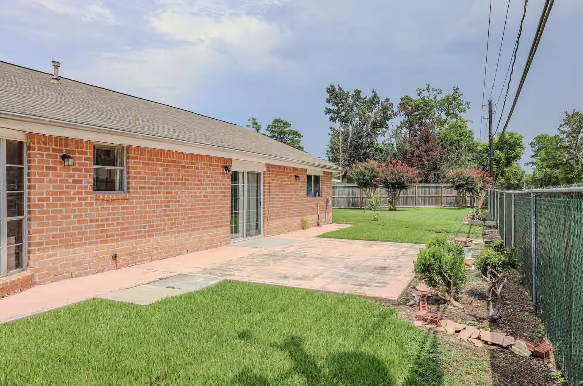 Photo 2 of 722 Canna Street, Channelview, TX