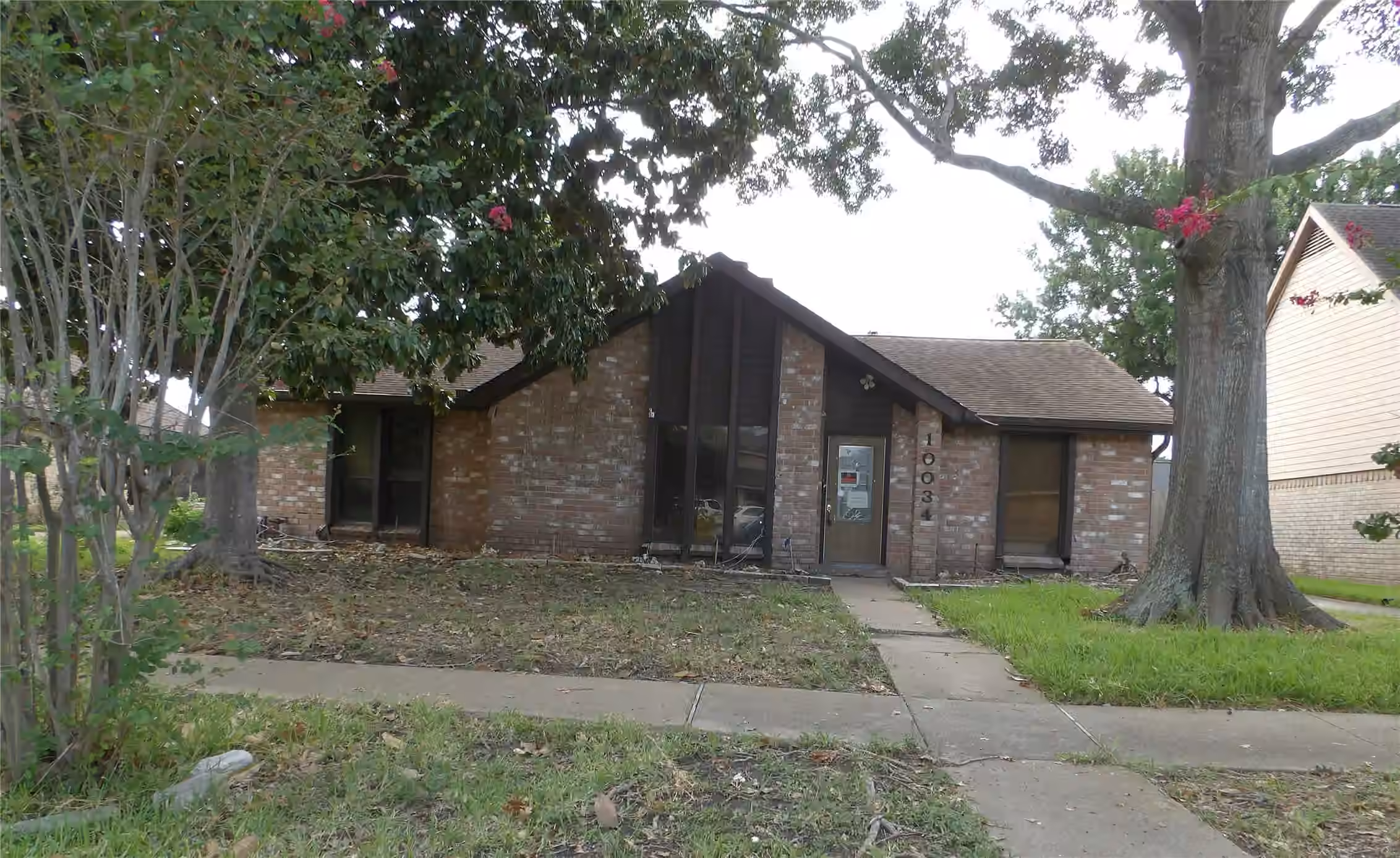 Photo 2 of 10034 Sageglow Drive, Houston, TX