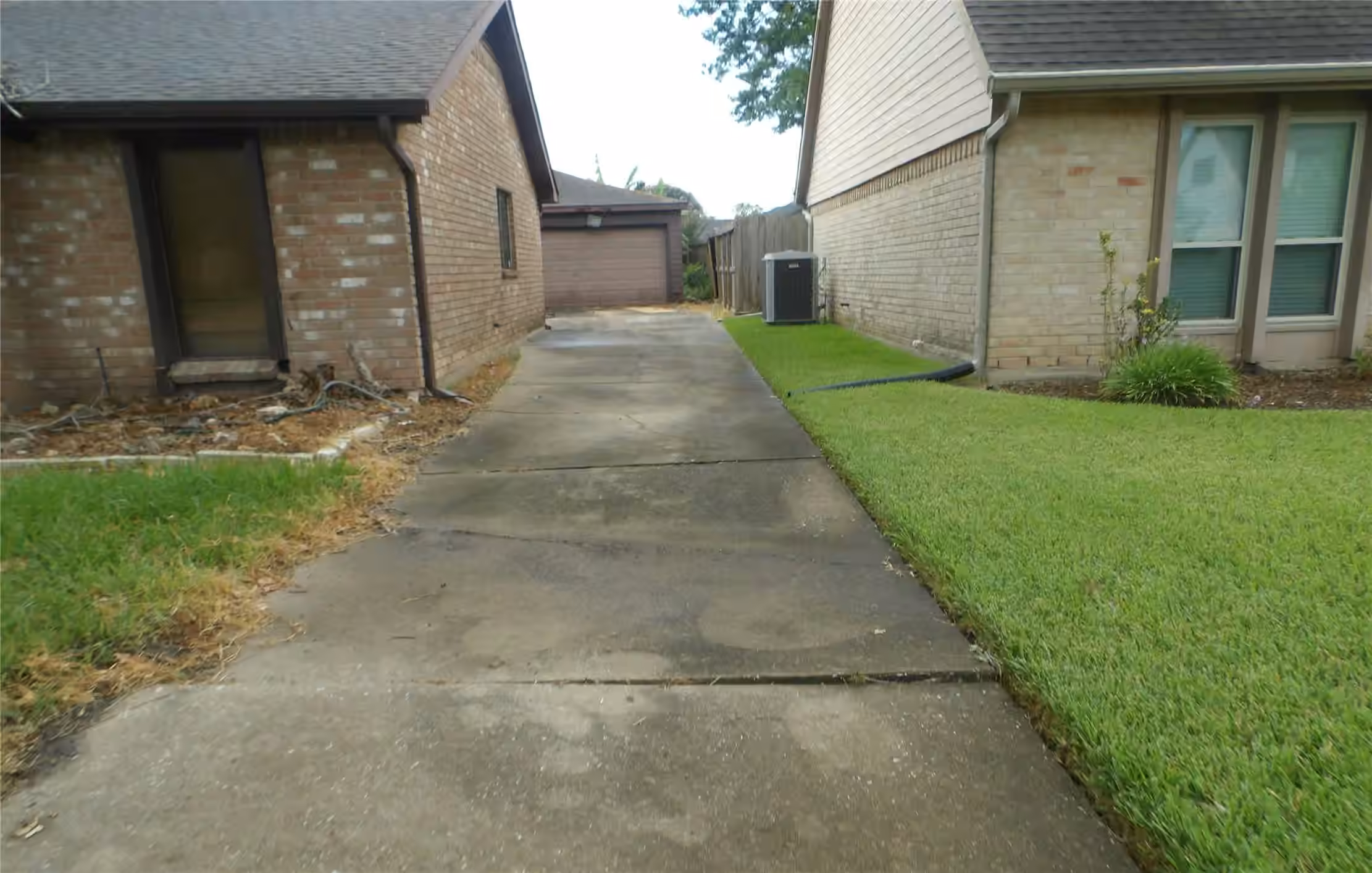 Photo 3 of 10034 Sageglow Drive, Houston, TX