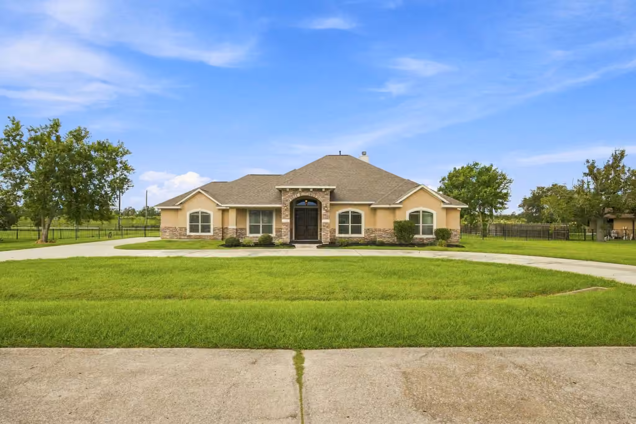 Photo 3 of 8999 Water Point Drive, Beach City, TX