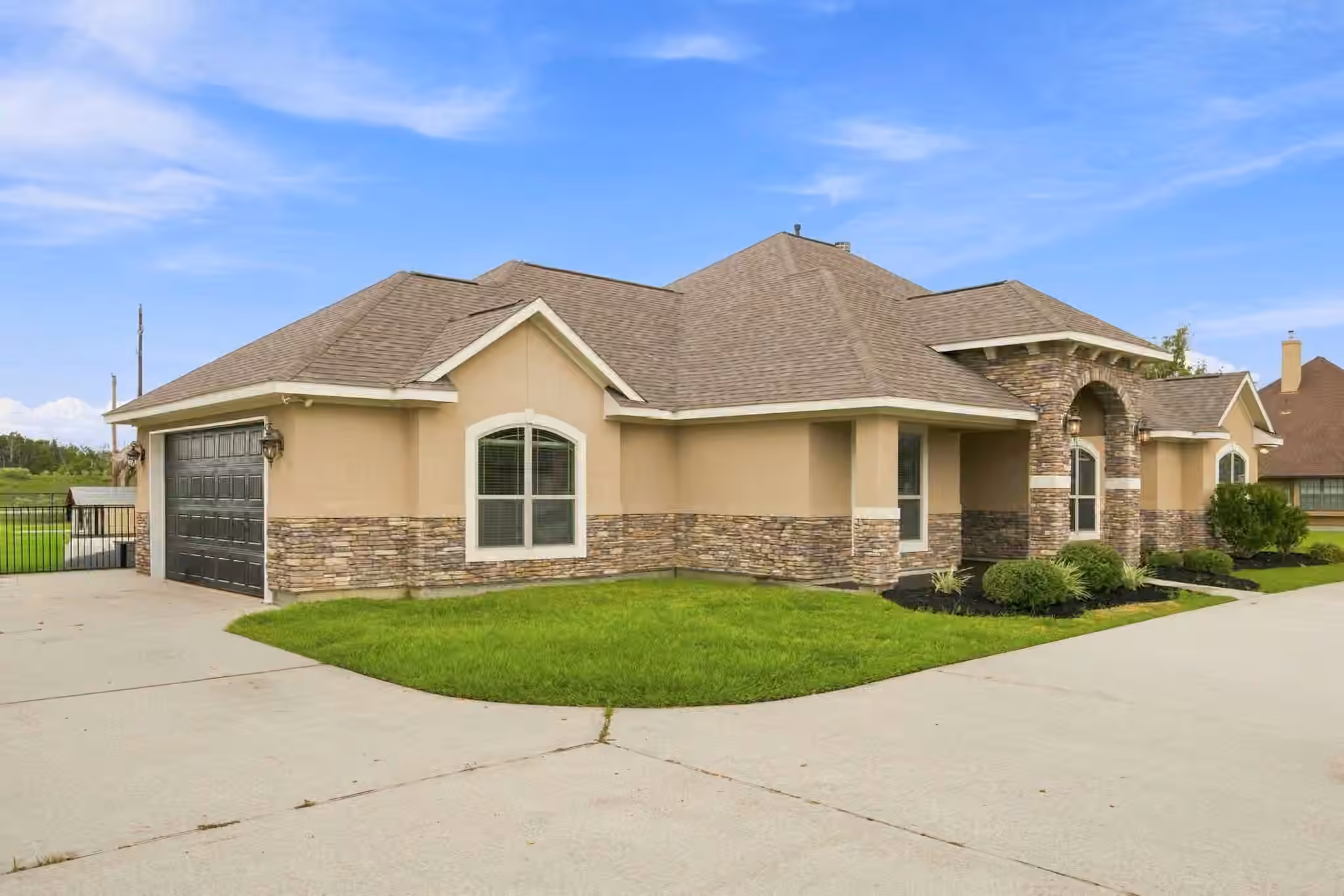 Photo 5 of 8999 Water Point Drive, Beach City, TX