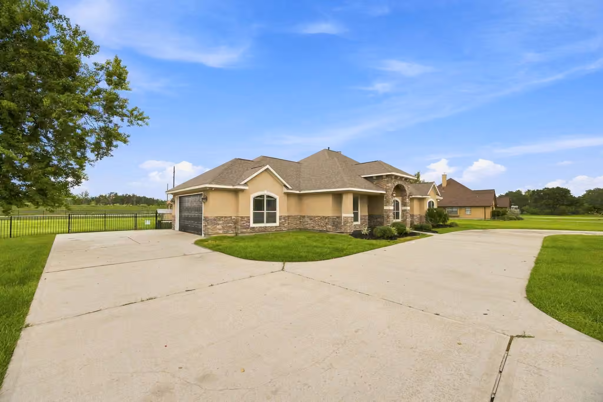 Photo 6 of 8999 Water Point Drive, Beach City, TX