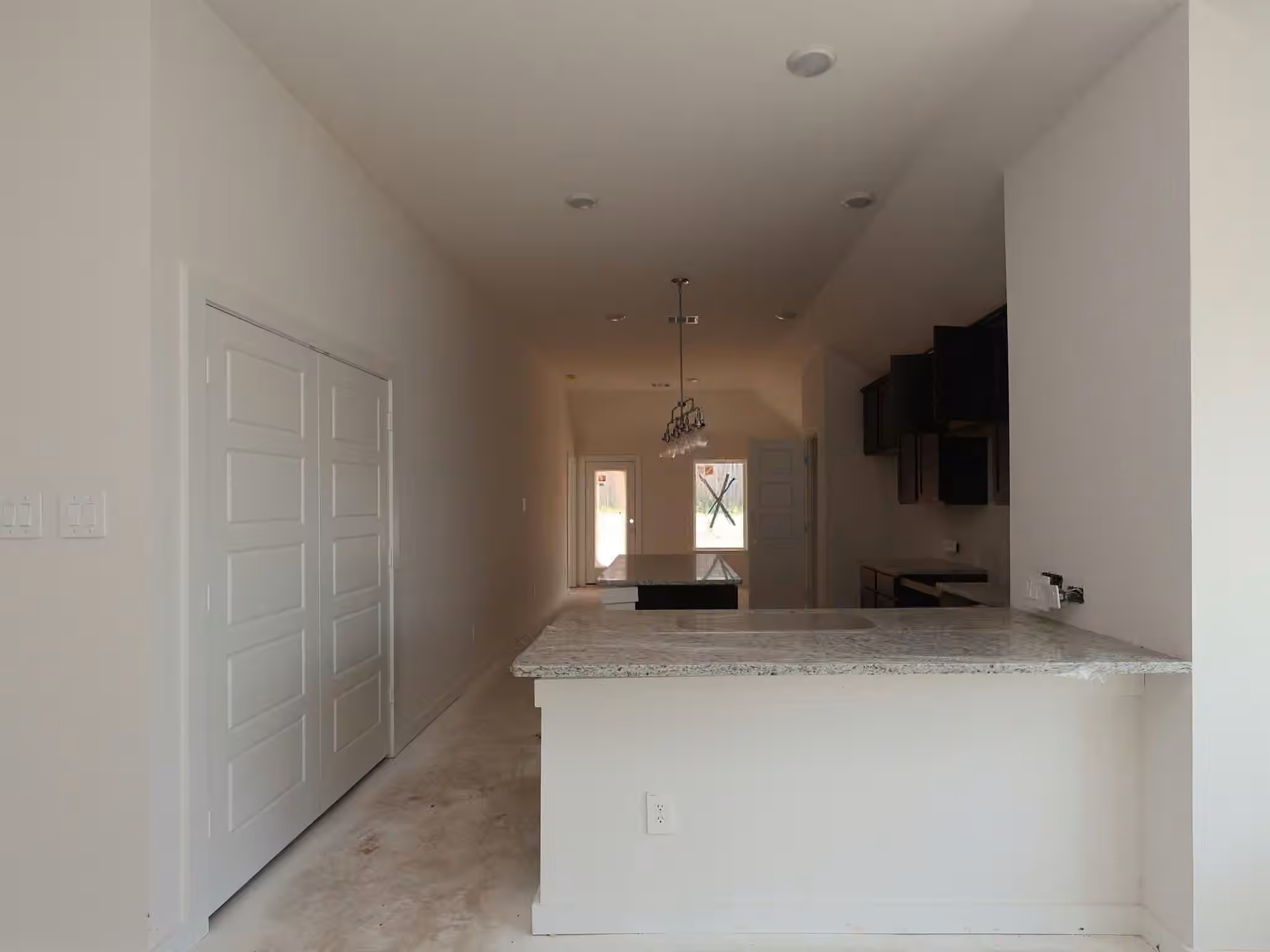 Photo 4 of 10547 Annex Avenue, Montgomery, TX