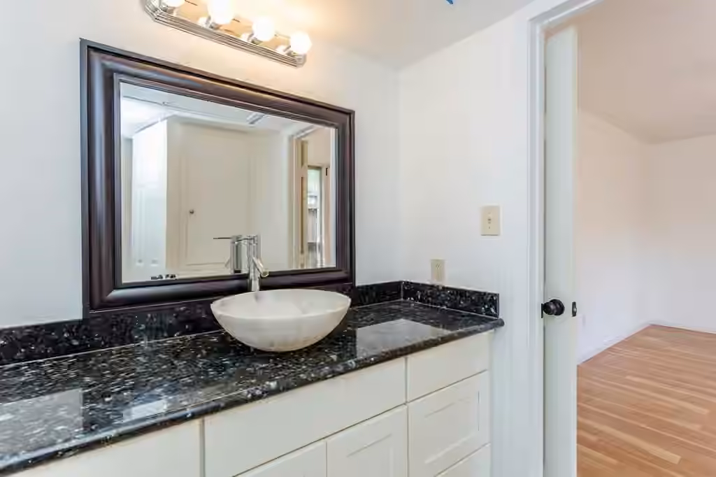 Photo 7 of 3401 Timmons Lane 47, Houston, TX