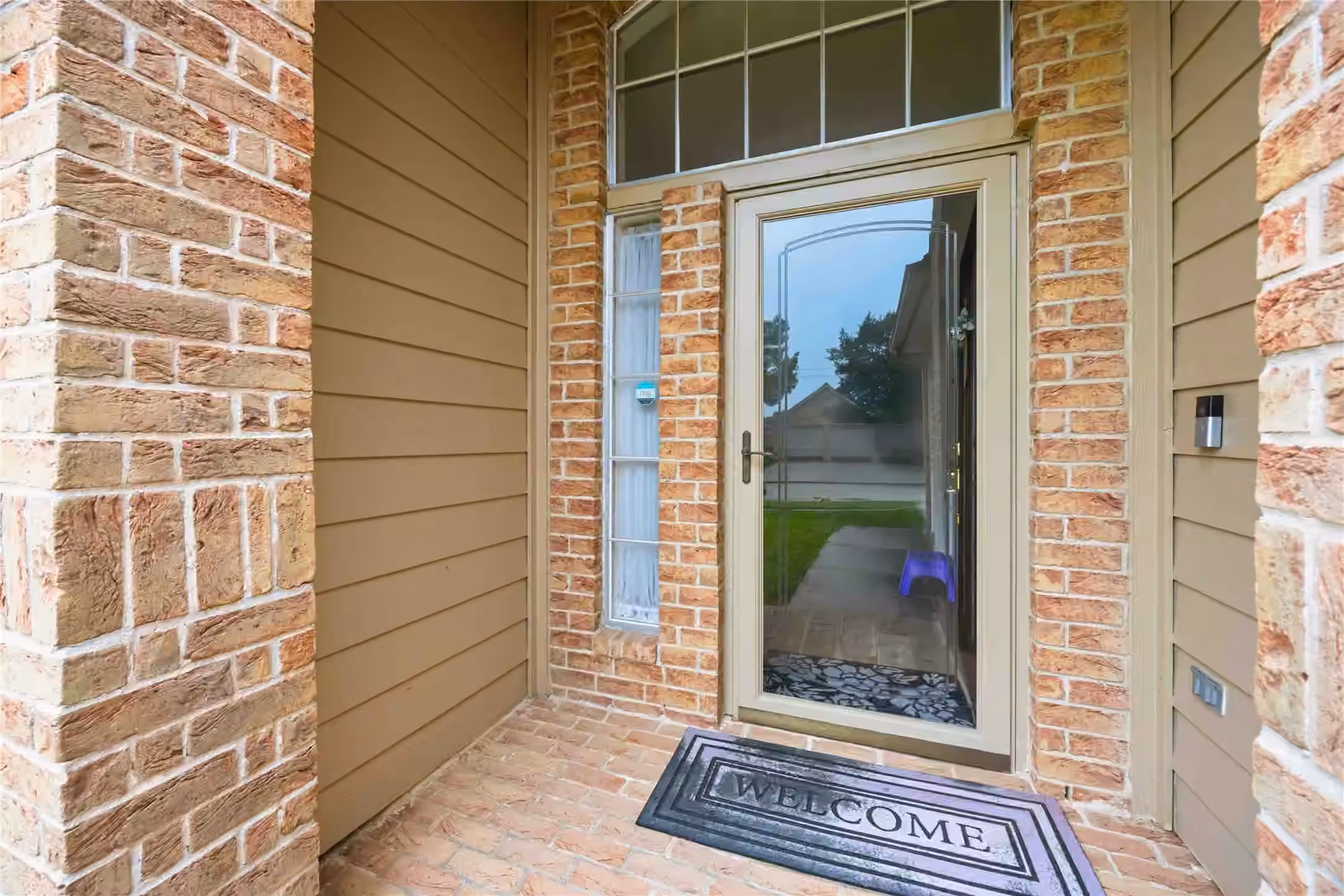 Photo 3 of 4231 Applerock Drive, Baytown, TX