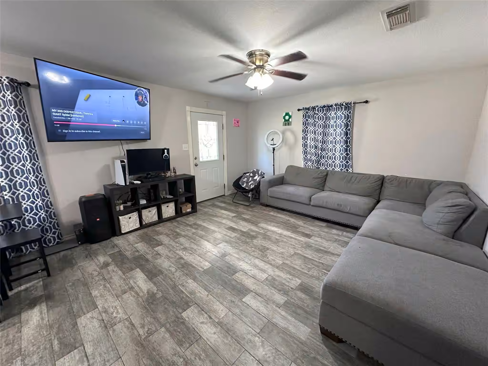 Photo 4 of 1313 Muncy Street, El Campo, TX