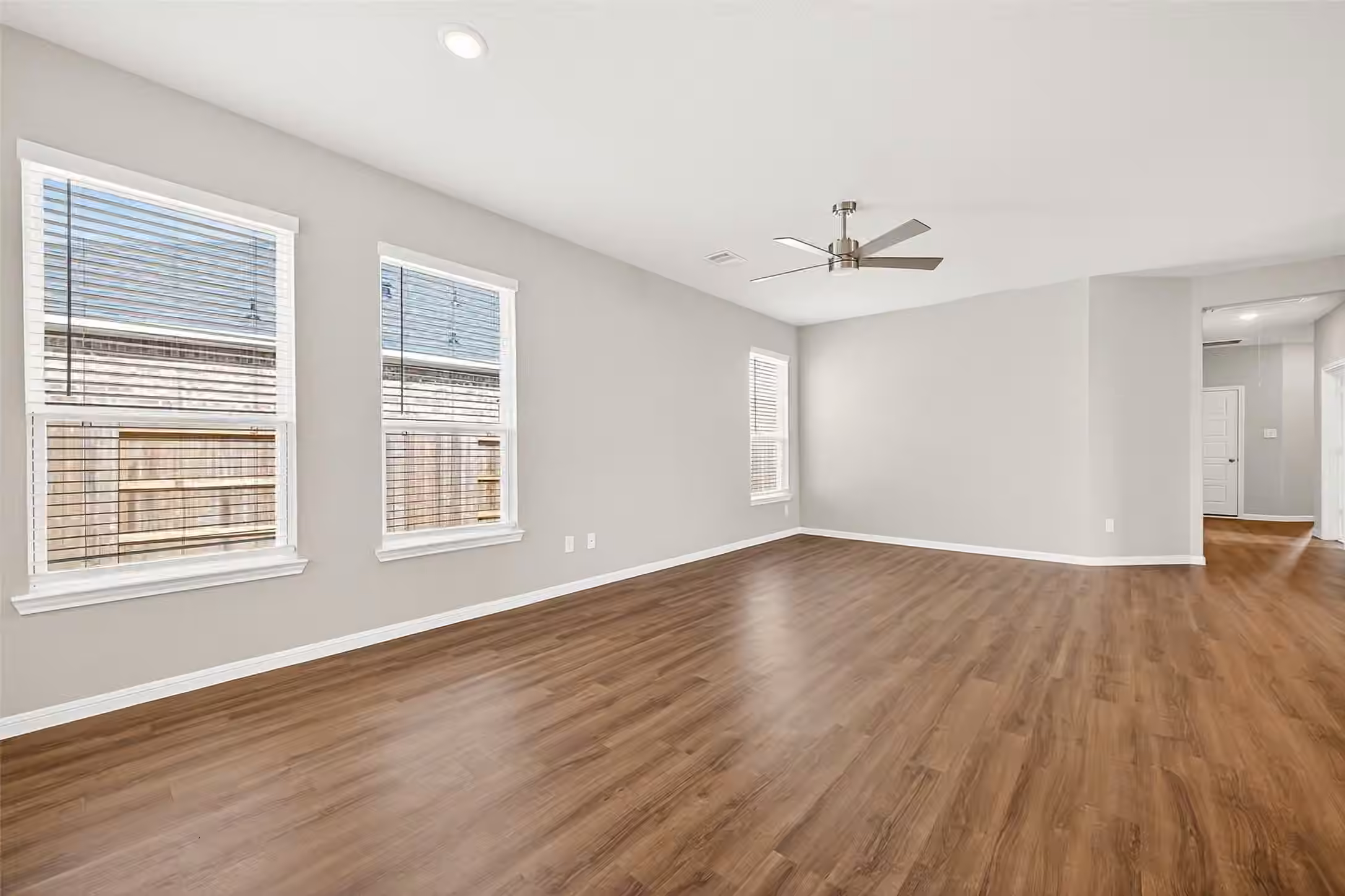 Photo 6 of 217 Green Jupiter Way, Brookshire, TX