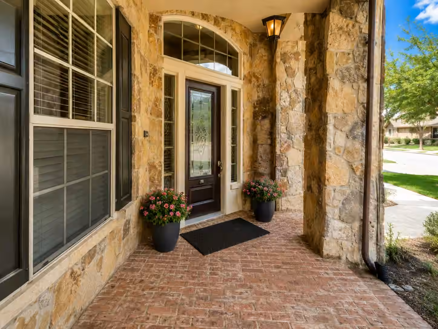 Photo 3 of 22423 Wenbury Drive, Tomball, TX