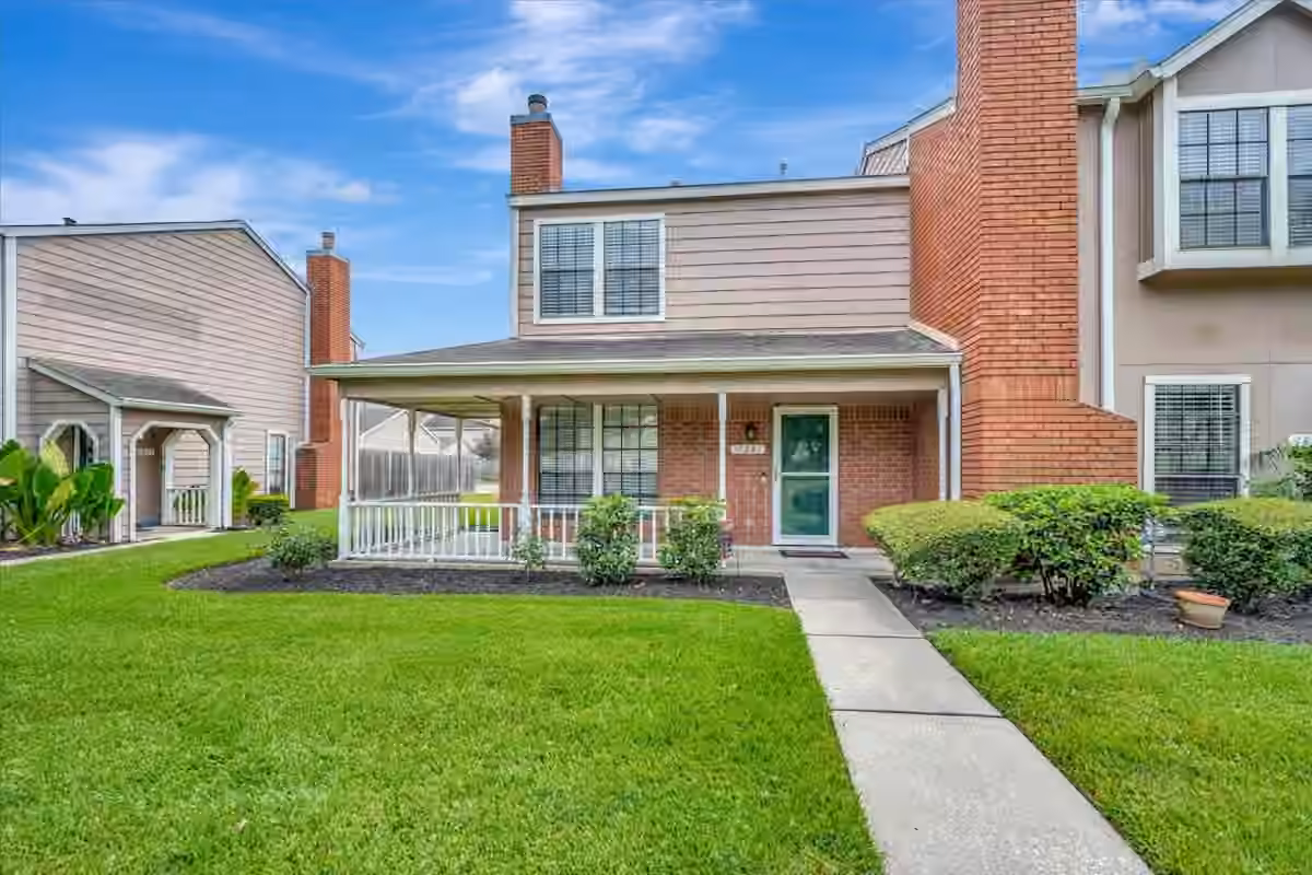 Photo of 17287 Saturn Lane, Houston, TX 77058