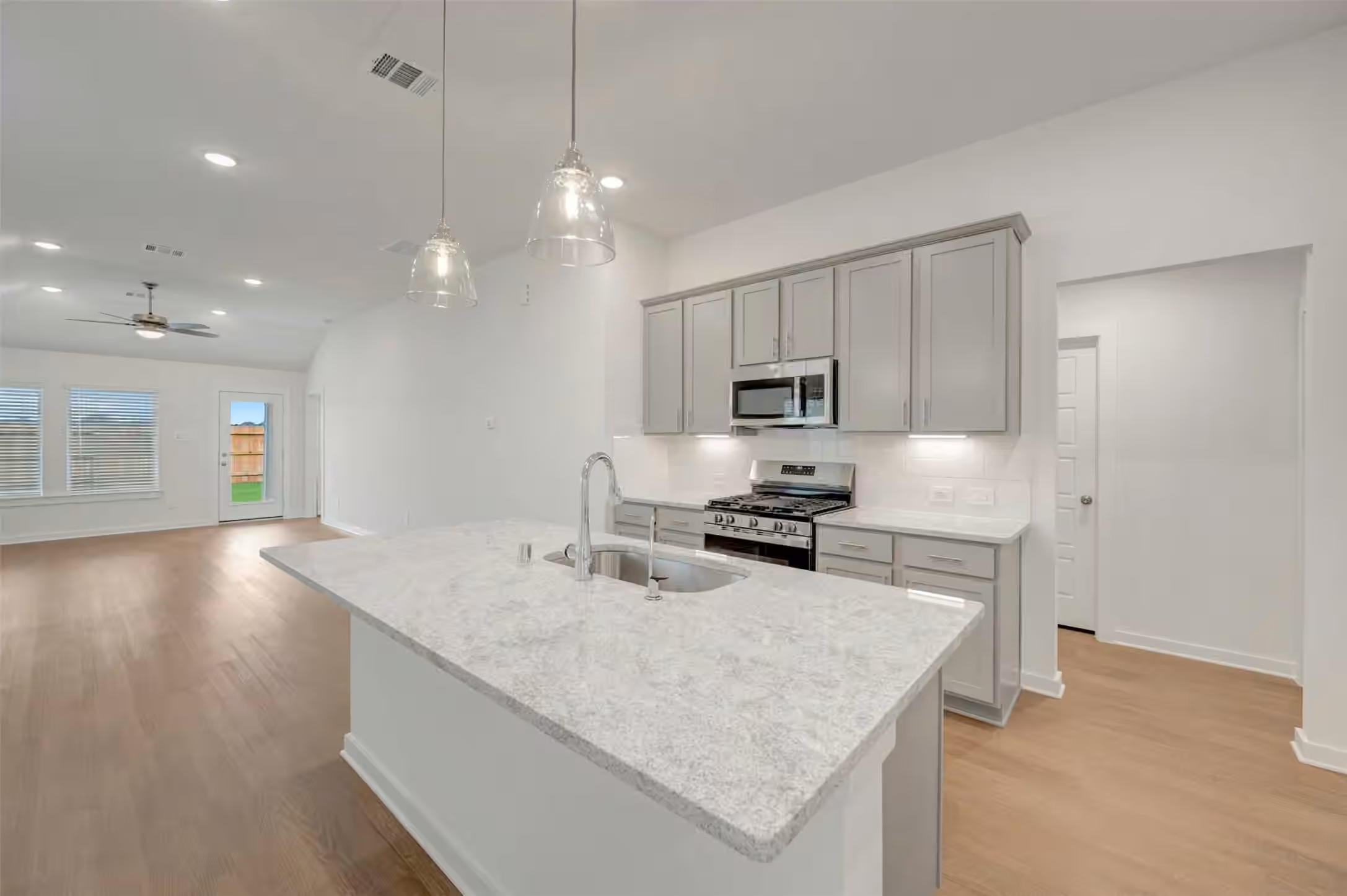 Photo 6 of 21443 Jacaranda Blossom Way, Tomball, TX