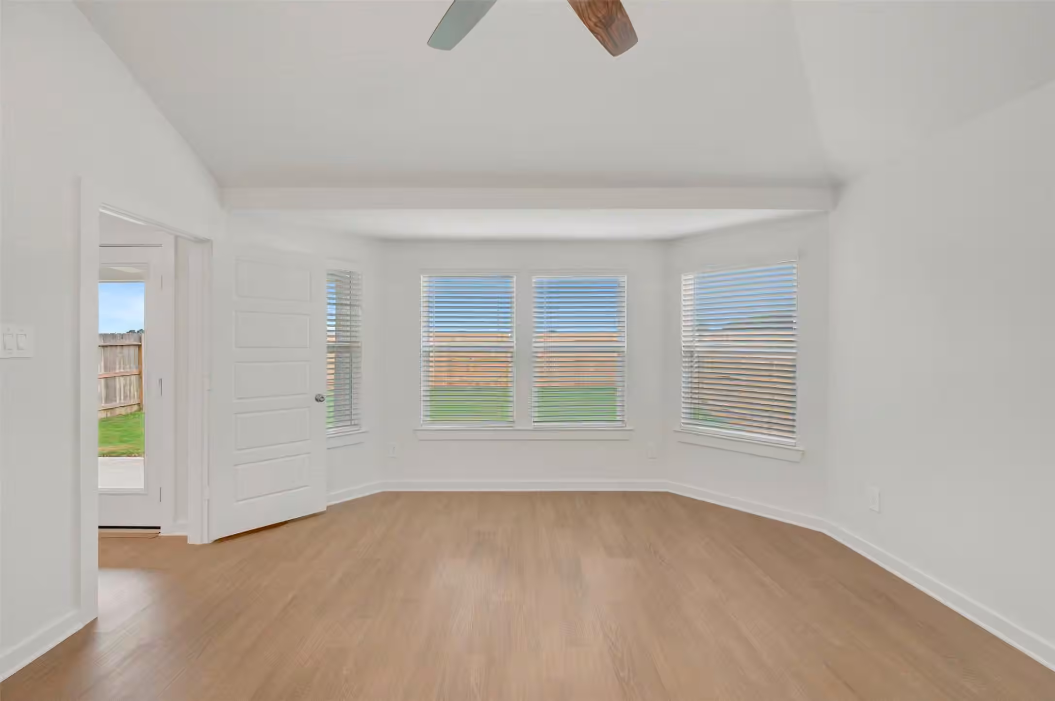 Photo 7 of 21443 Jacaranda Blossom Way, Tomball, TX