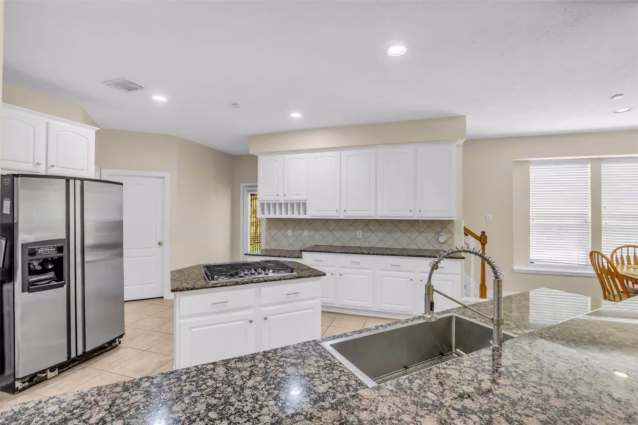 Photo 4 of 10419 Clubhouse Circle, Magnolia, TX