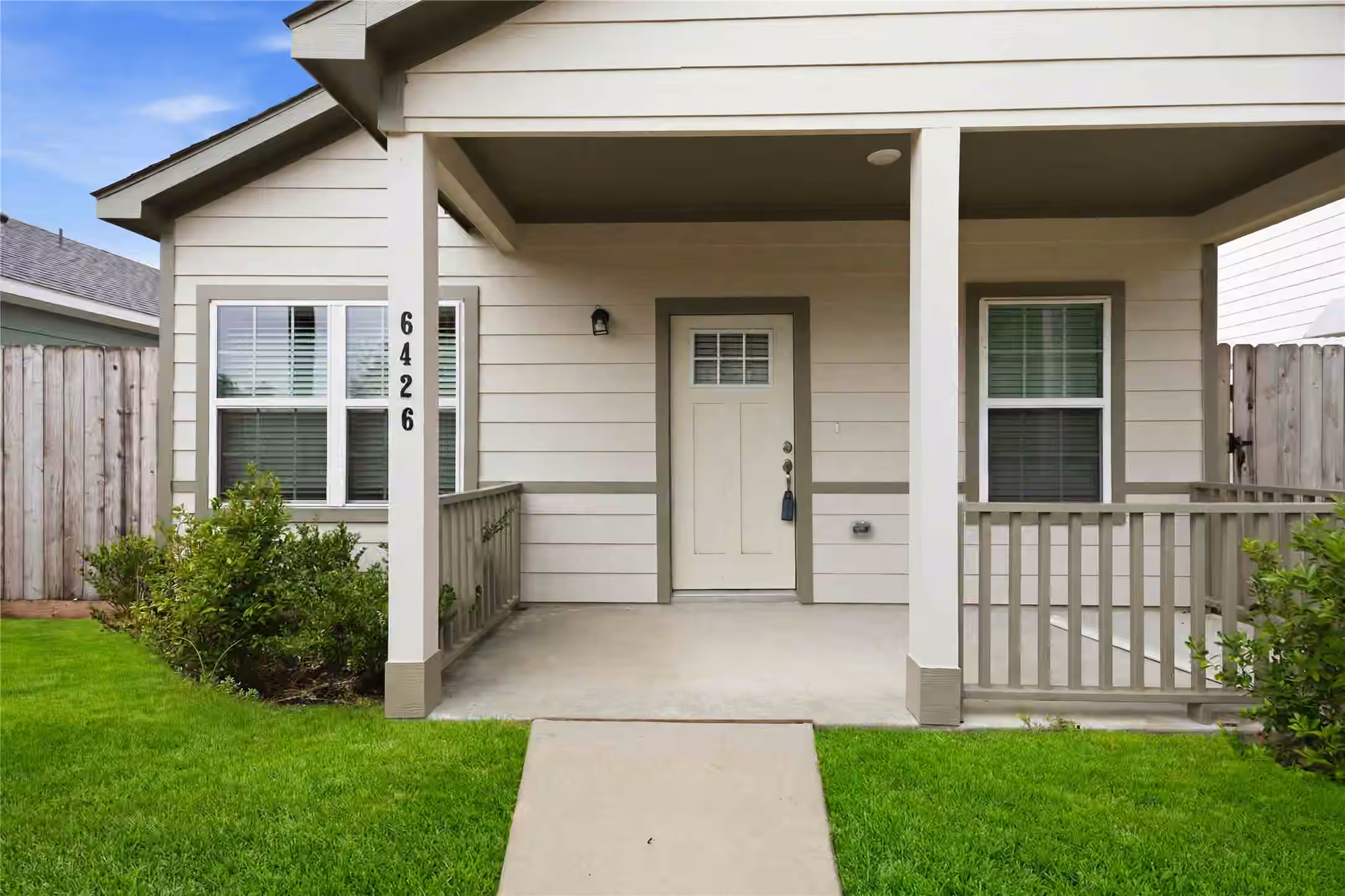 Photo of 6426 Calhoun Road, Houston, TX 77021