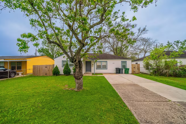 Photo of 4306 Groton Drive, Houston, TX