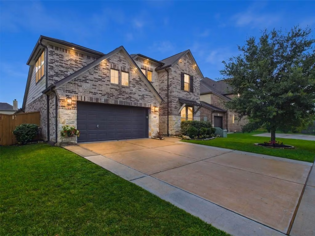 Photo 2 of 12535 Tamaron Dr N, Texas City, TX