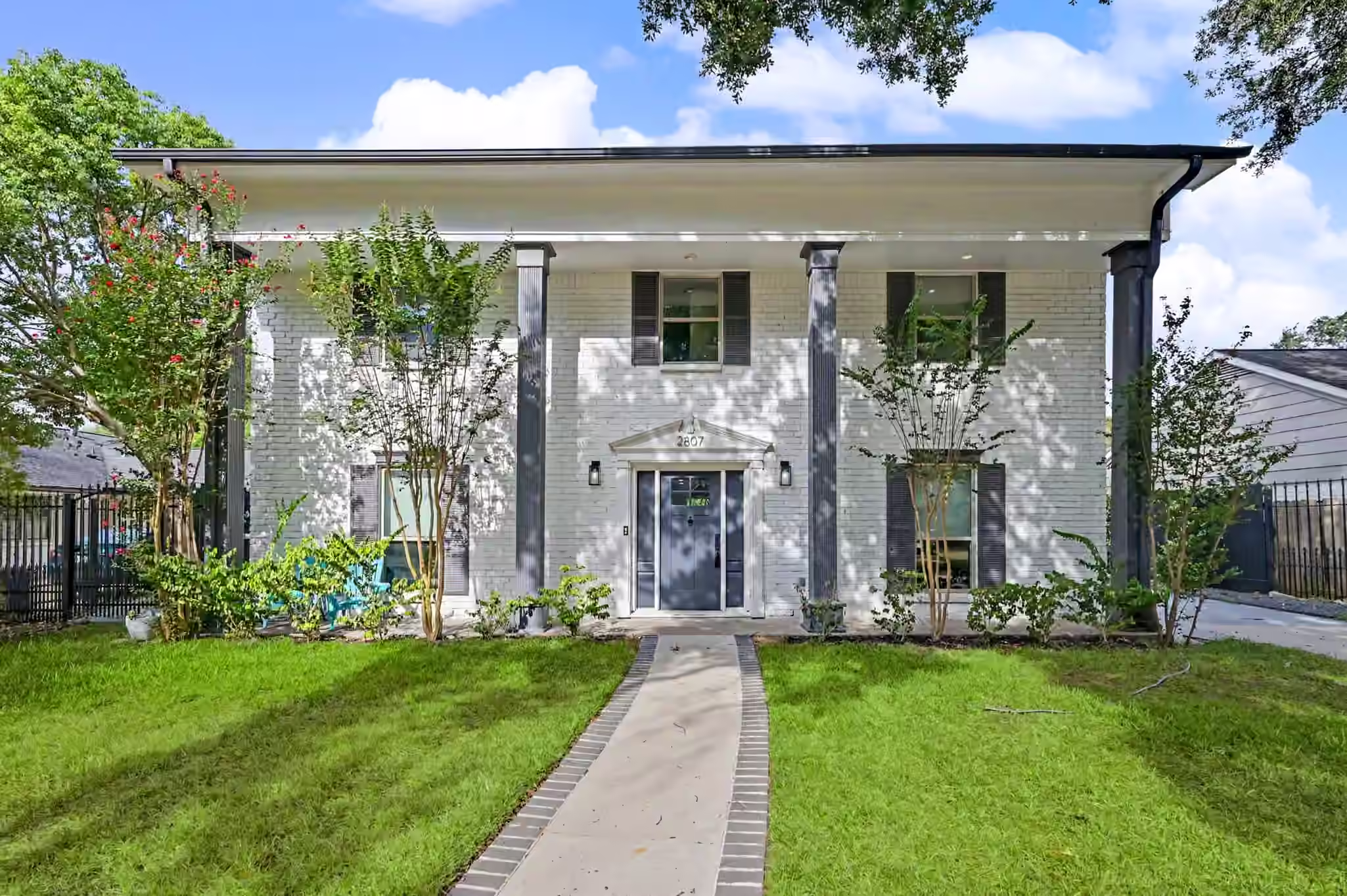 Photo 3 of 2807 Durban Drive, Houston, TX