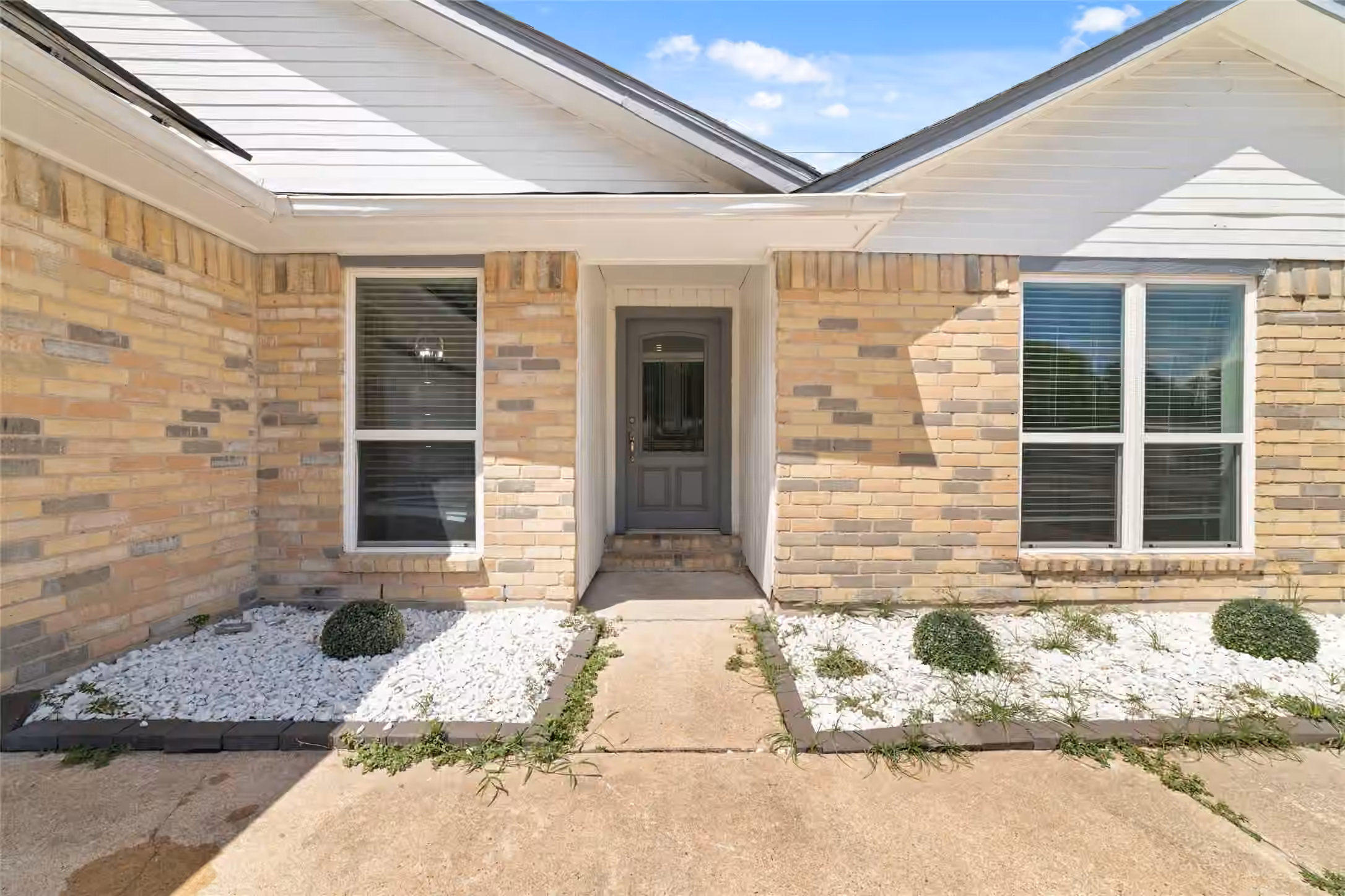 Photo 3 of 16806 Carbridge Drive, Houston, TX