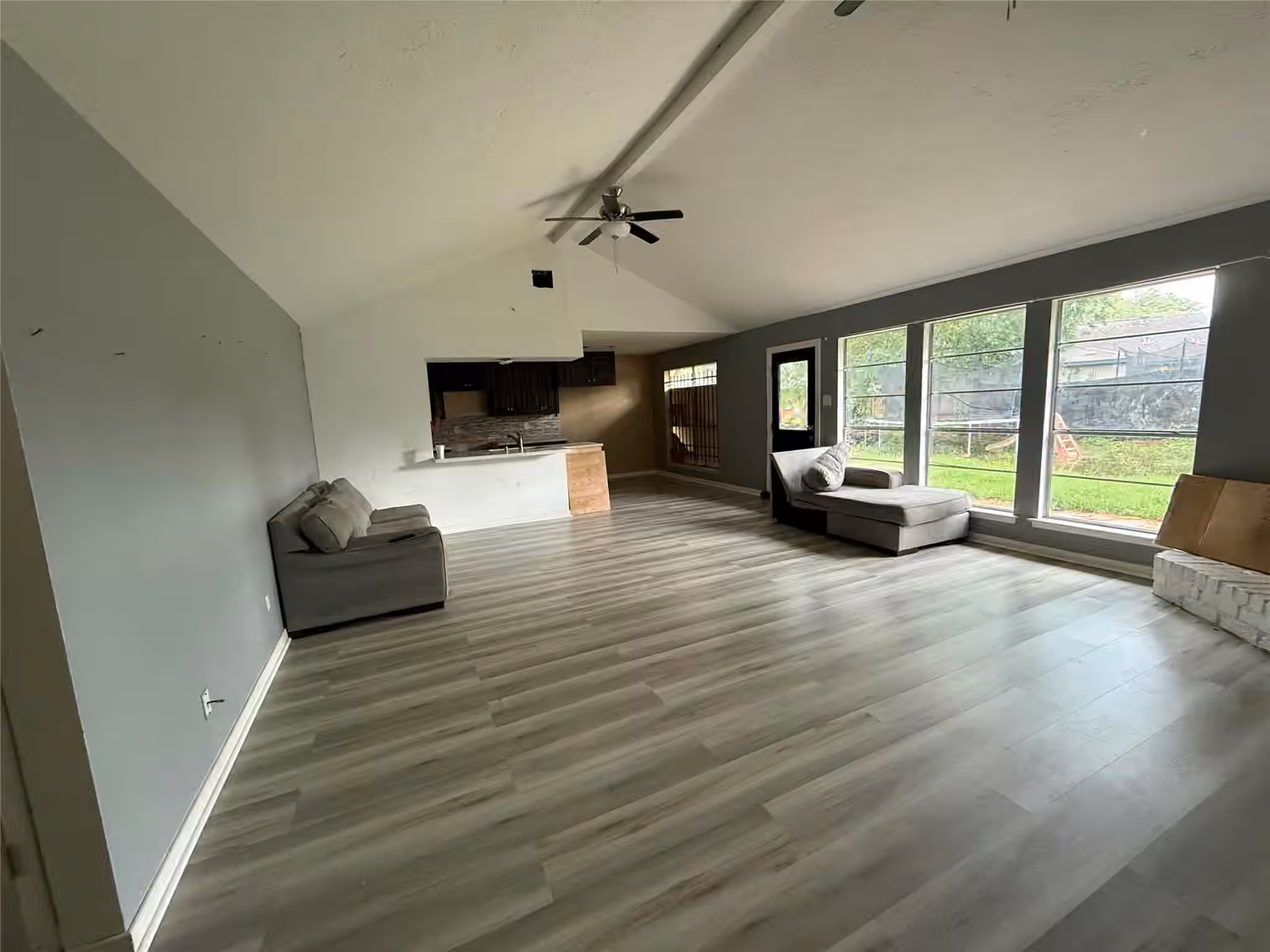 Photo 4 of 8006 White Swan Drive, Humble, TX