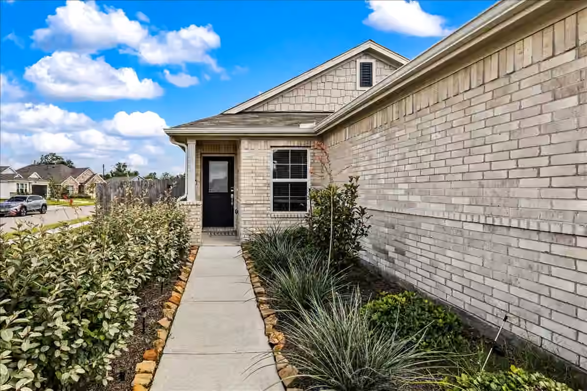Photo 2 of 1224 Cavalry Junction Drive, Alvin, TX