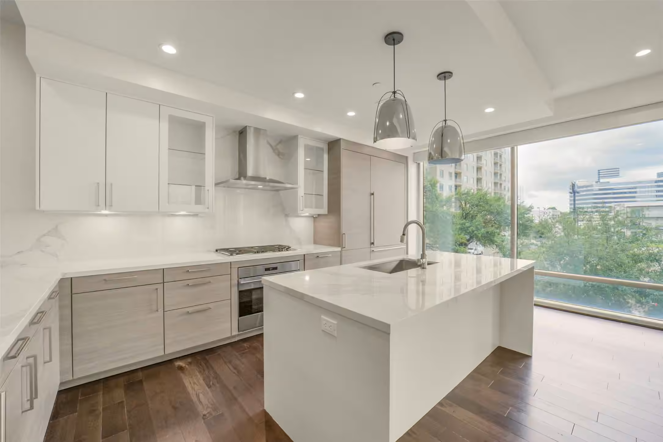Photo of 2047 Westcreek Lane 302, Houston, TX 77027