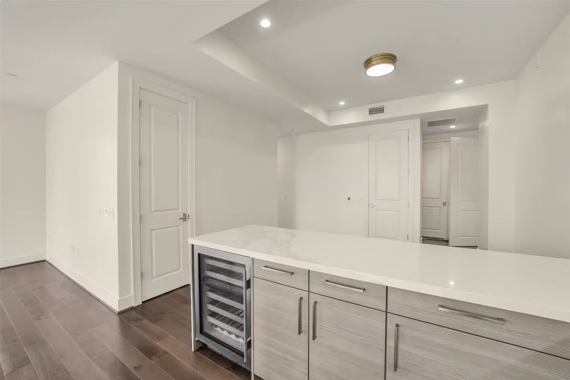 Photo 5 of 2047 Westcreek Lane 302, Houston, TX