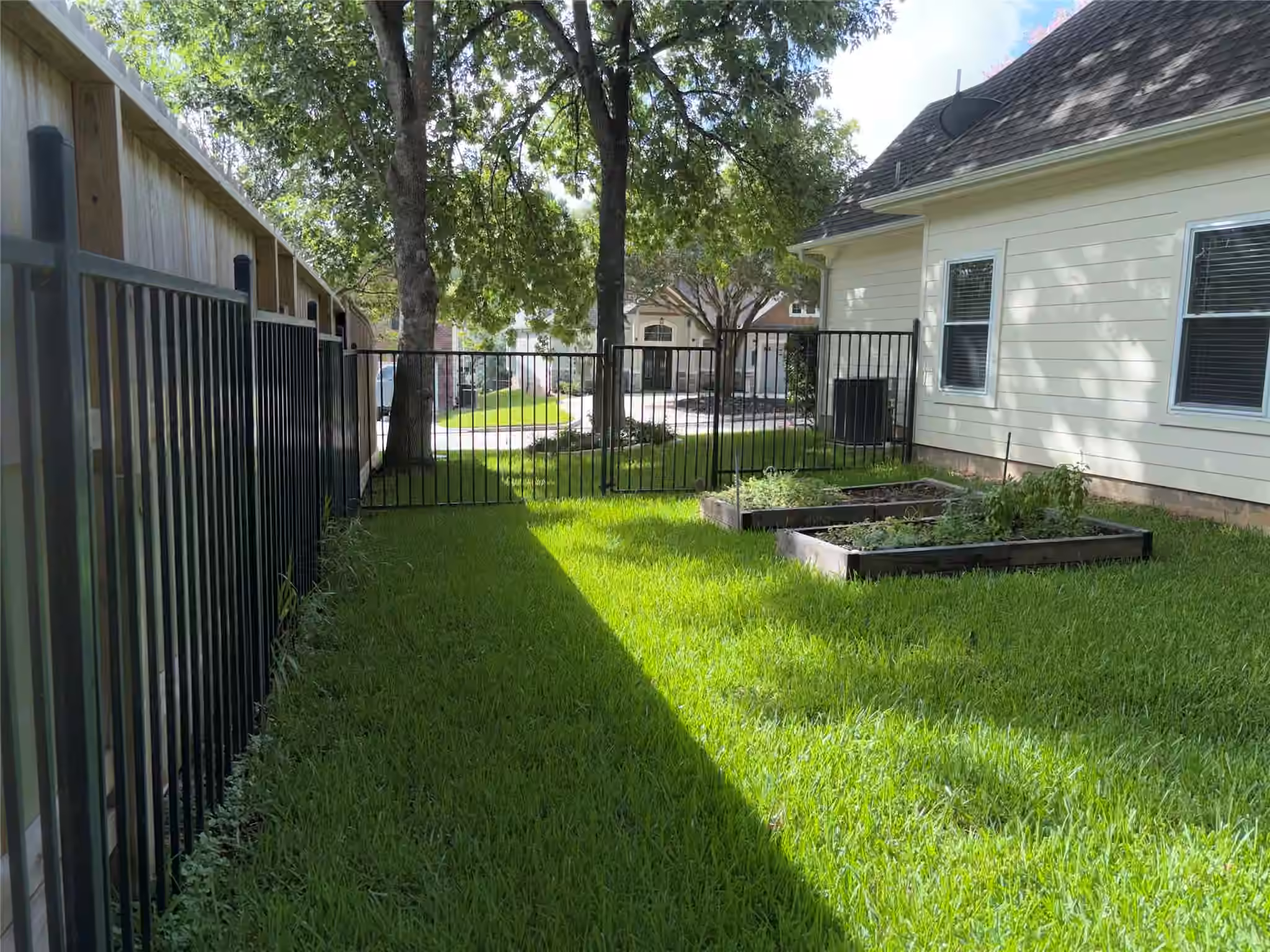 Photo 6 of 13602 Sun Valley Court, Montgomery, TX