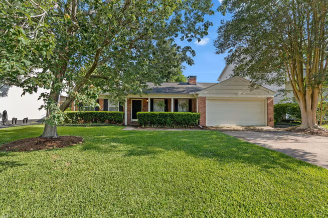 Photo of 5421 Schumacher Lane, Houston, TX 77056