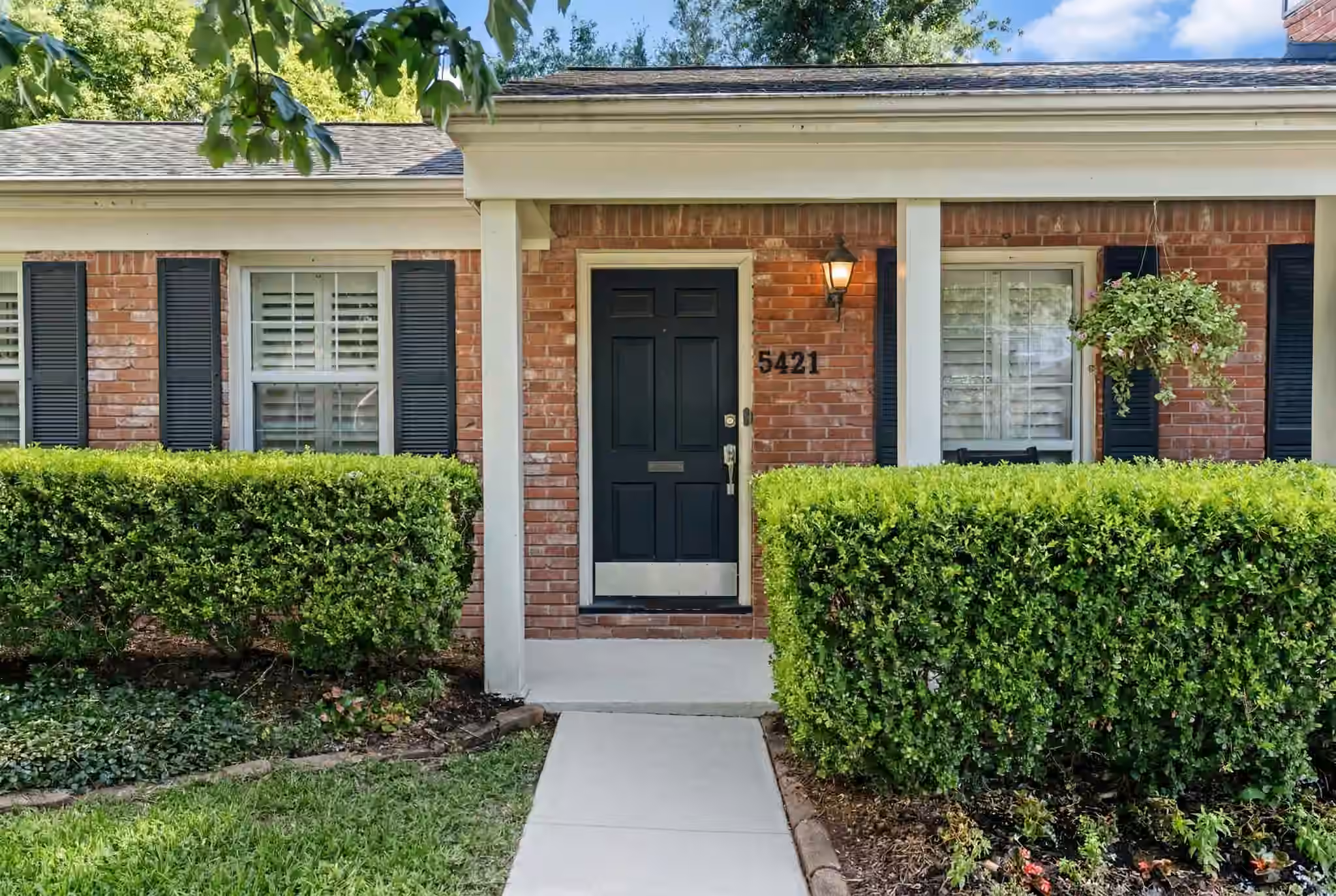 Photo 4 of 5421 Schumacher Lane, Houston, TX