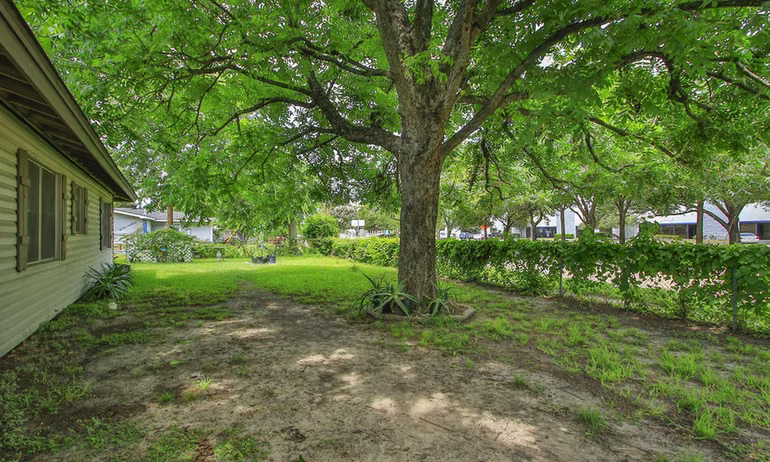 Photo 5 of 8502 Friendship Road, Houston, TX