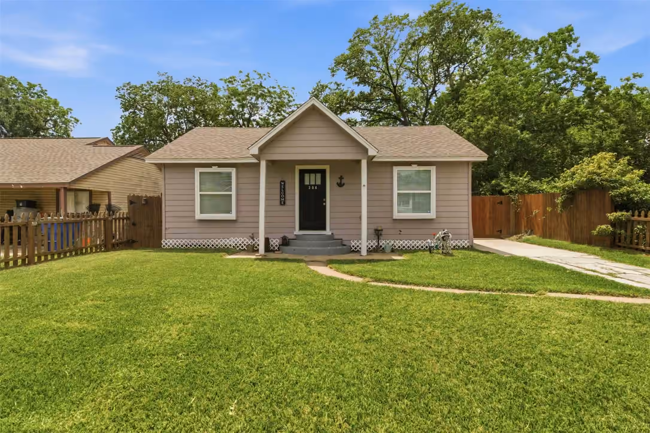 Photo of 306 Center Street, Pasadena, TX