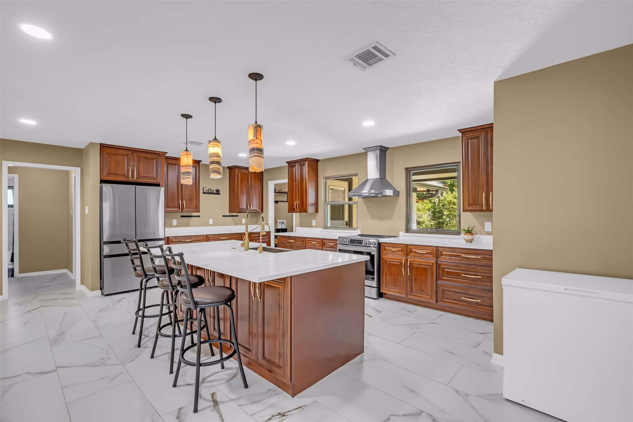 Photo 7 of 509 Glen Haven Drive, Conroe, TX