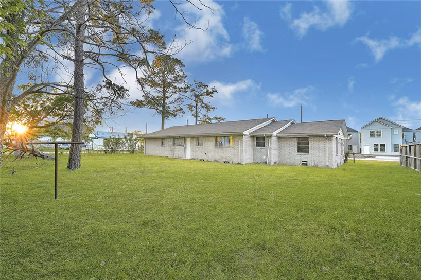 Photo 6 of 7954 Booker St, Houston, TX