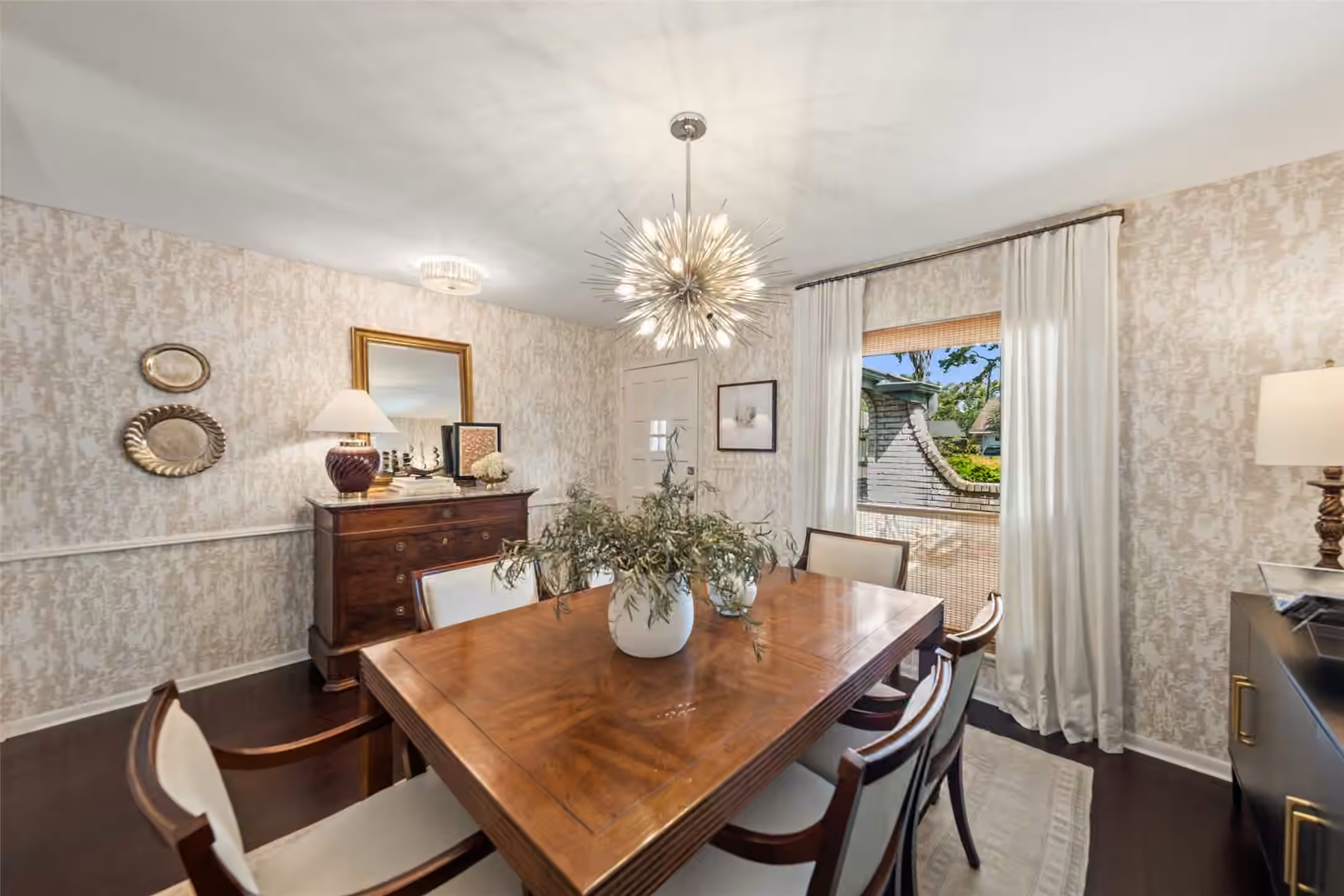 Photo 4 of 6207 Spruce Forest Drive, Houston, TX
