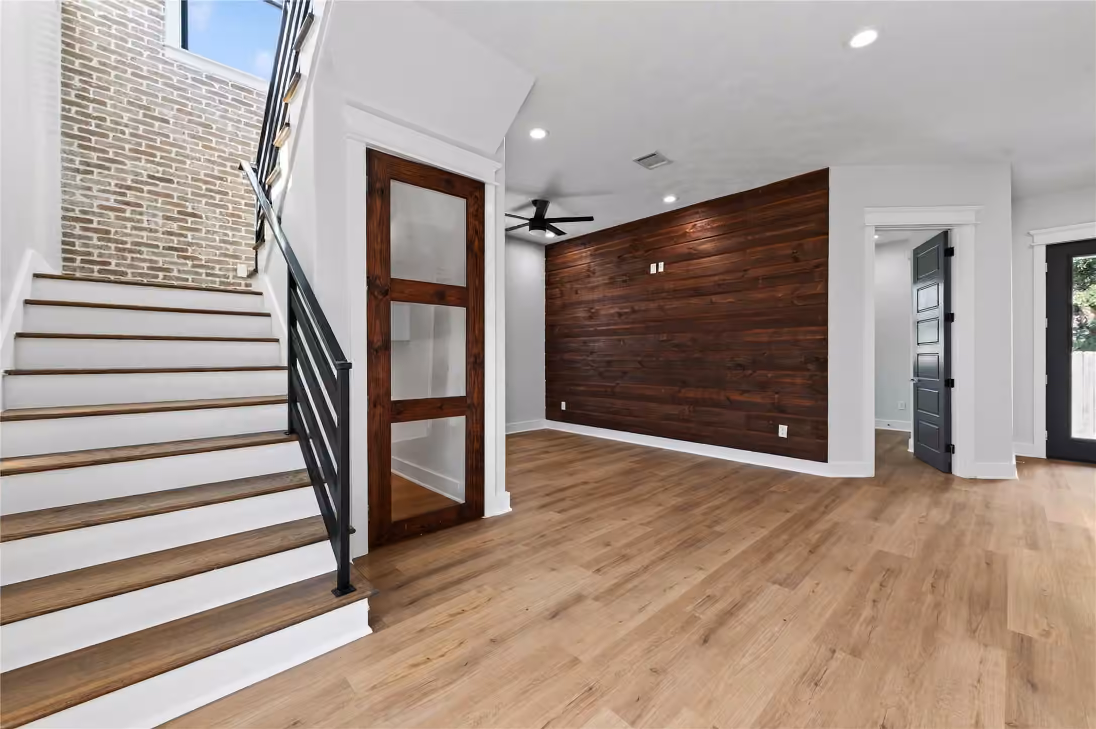 Photo 4 of 4041 Castor Street, Houston, TX
