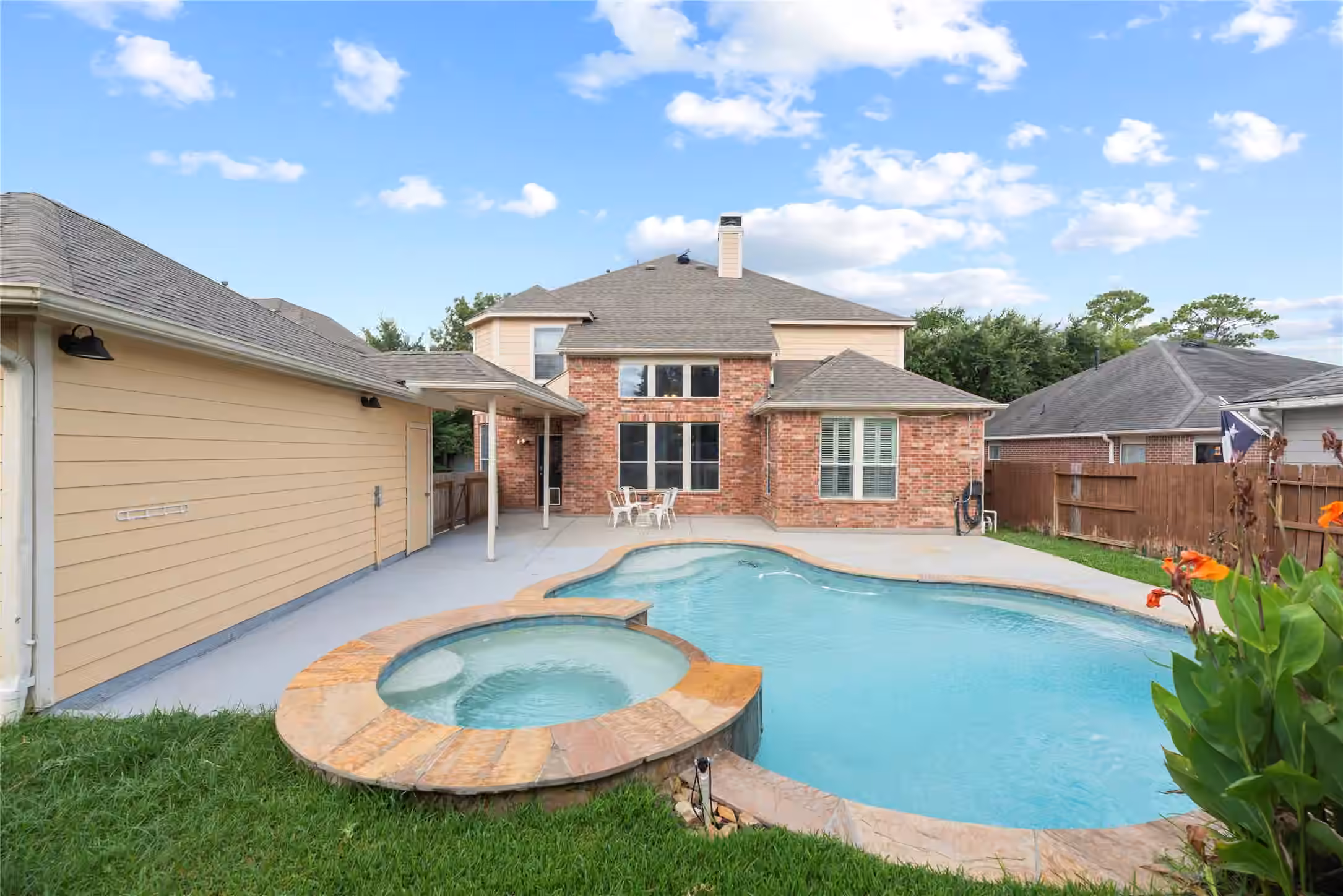 Photo 2 of 12926 Bedford Falls Drive, Cypress, TX