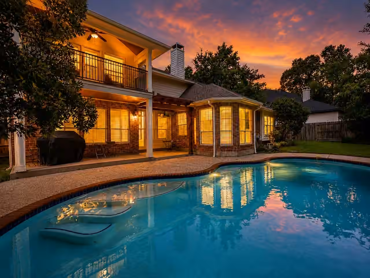 Photo of 6 Meadow Rose Place, The Woodlands, TX