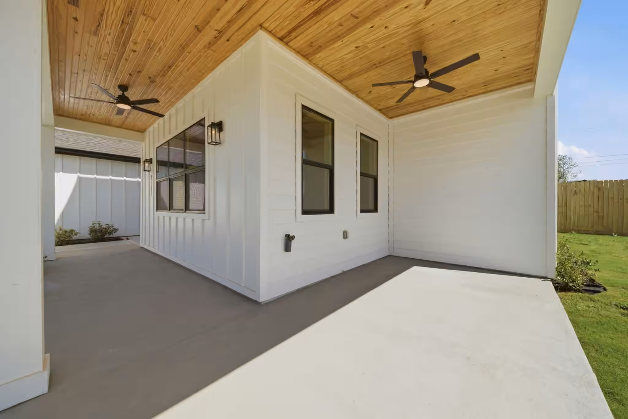 Photo 3 of 8714 Scrub Oak View Drive, Tomball, TX