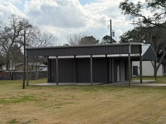 Photo of 5903 4th Street, Danbury, TX