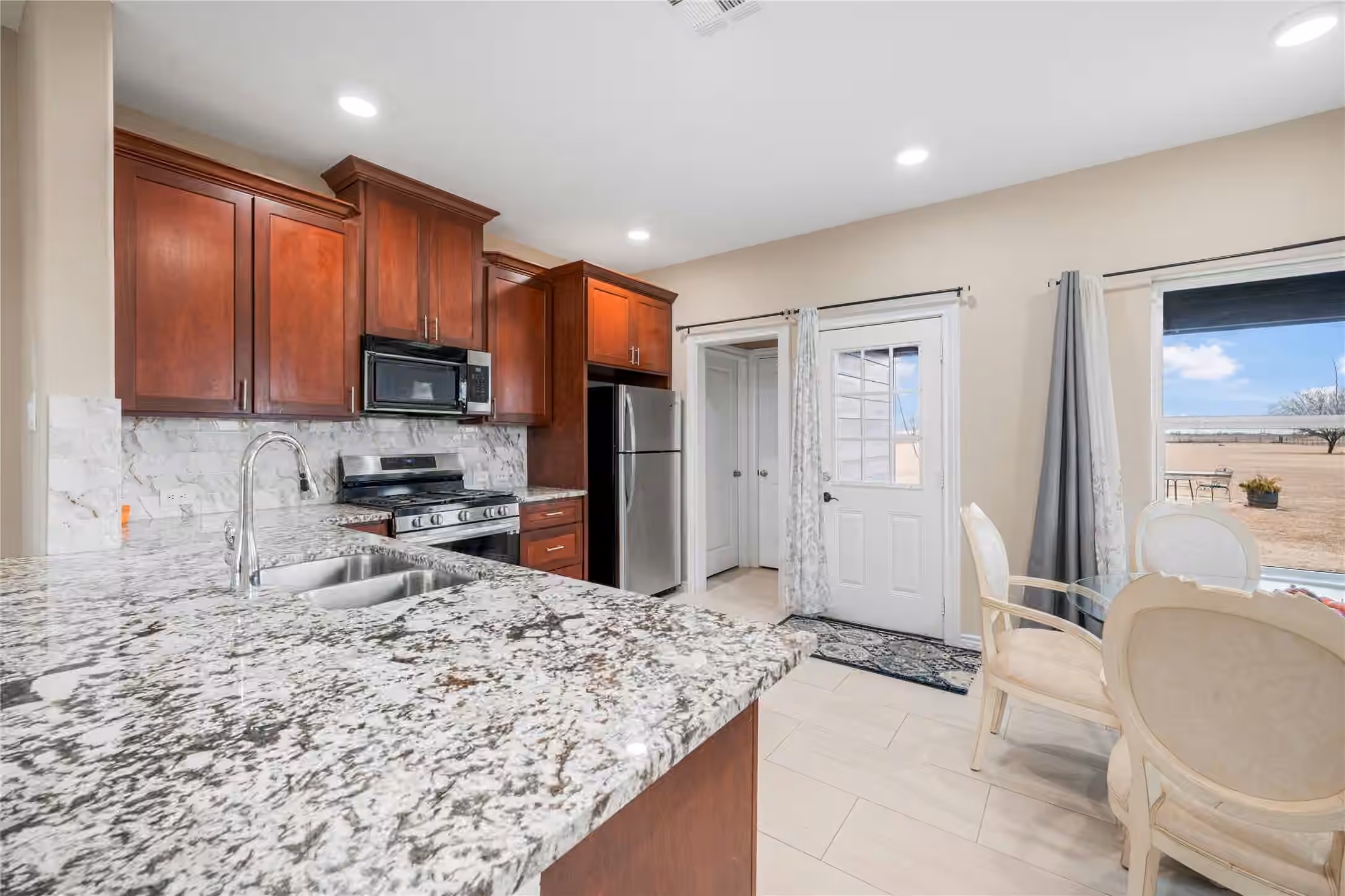 Photo 5 of 8307 W Green Leaf Street, Brookshire, TX