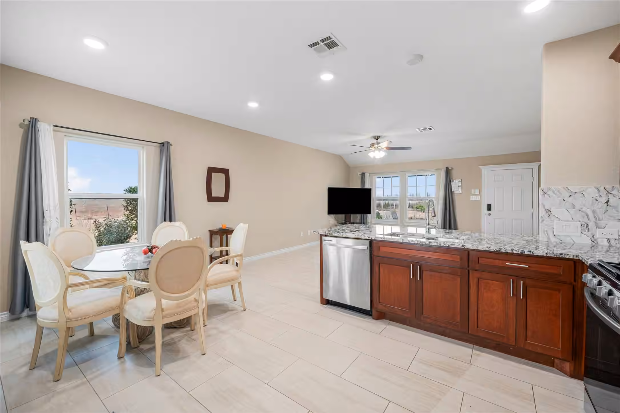 Photo 7 of 8307 W Green Leaf Street, Brookshire, TX