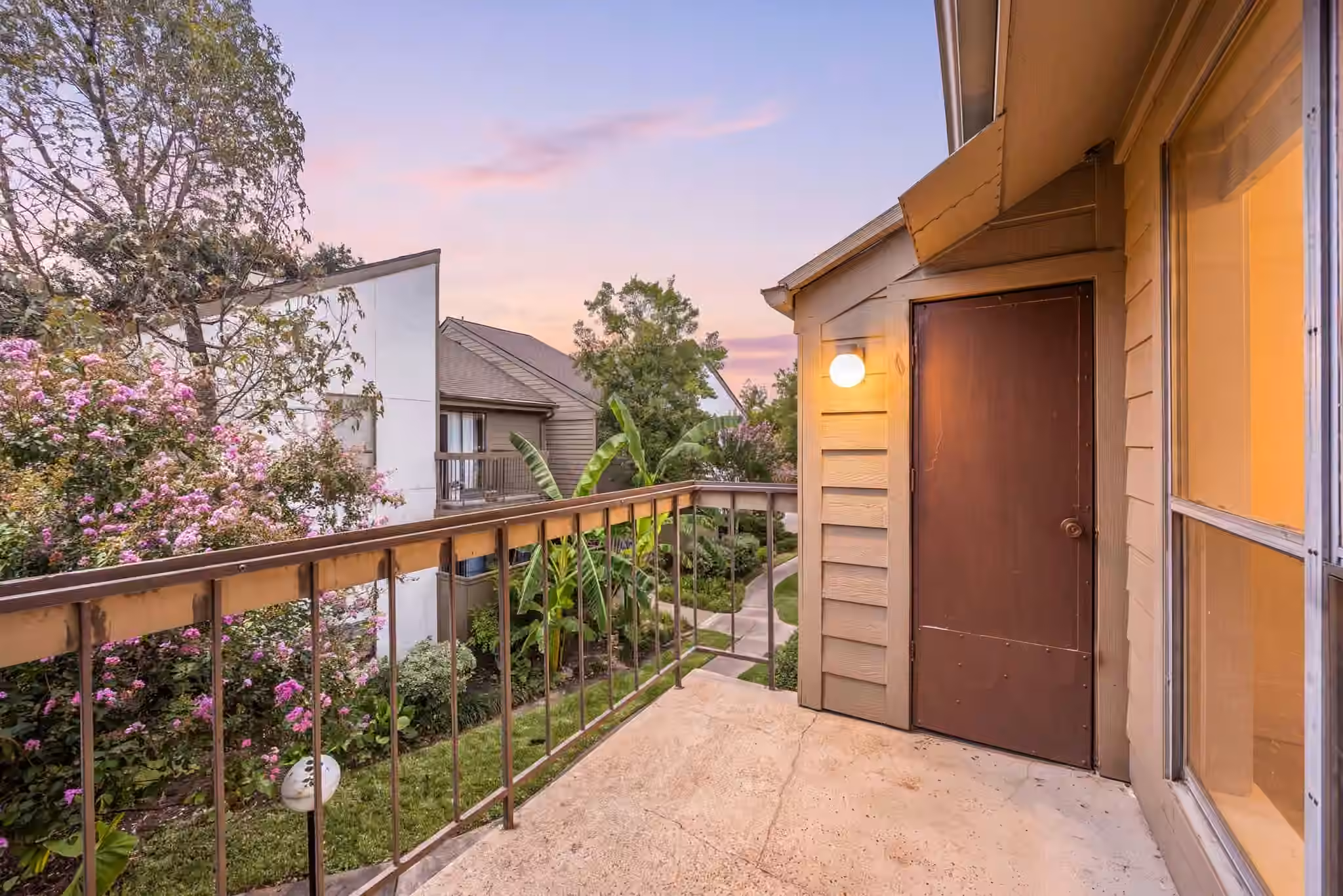 Photo 3 of 10047 Westpark Drive 30, Houston, TX