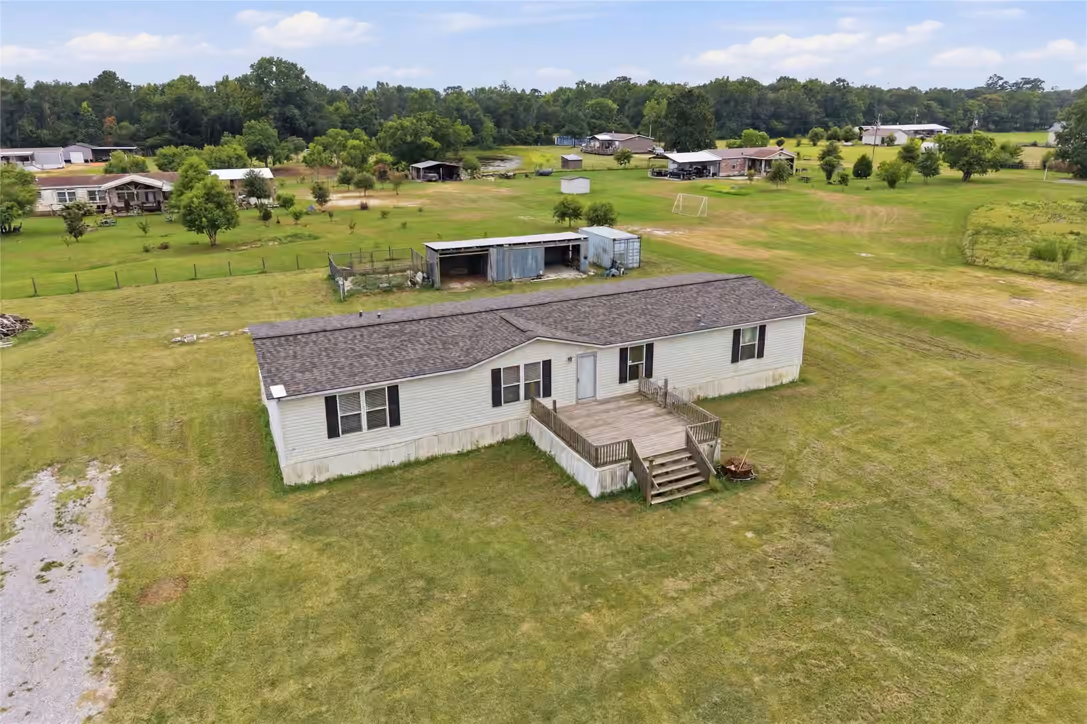 Photo 2 of 18492 Parker Road, Cleveland, TX