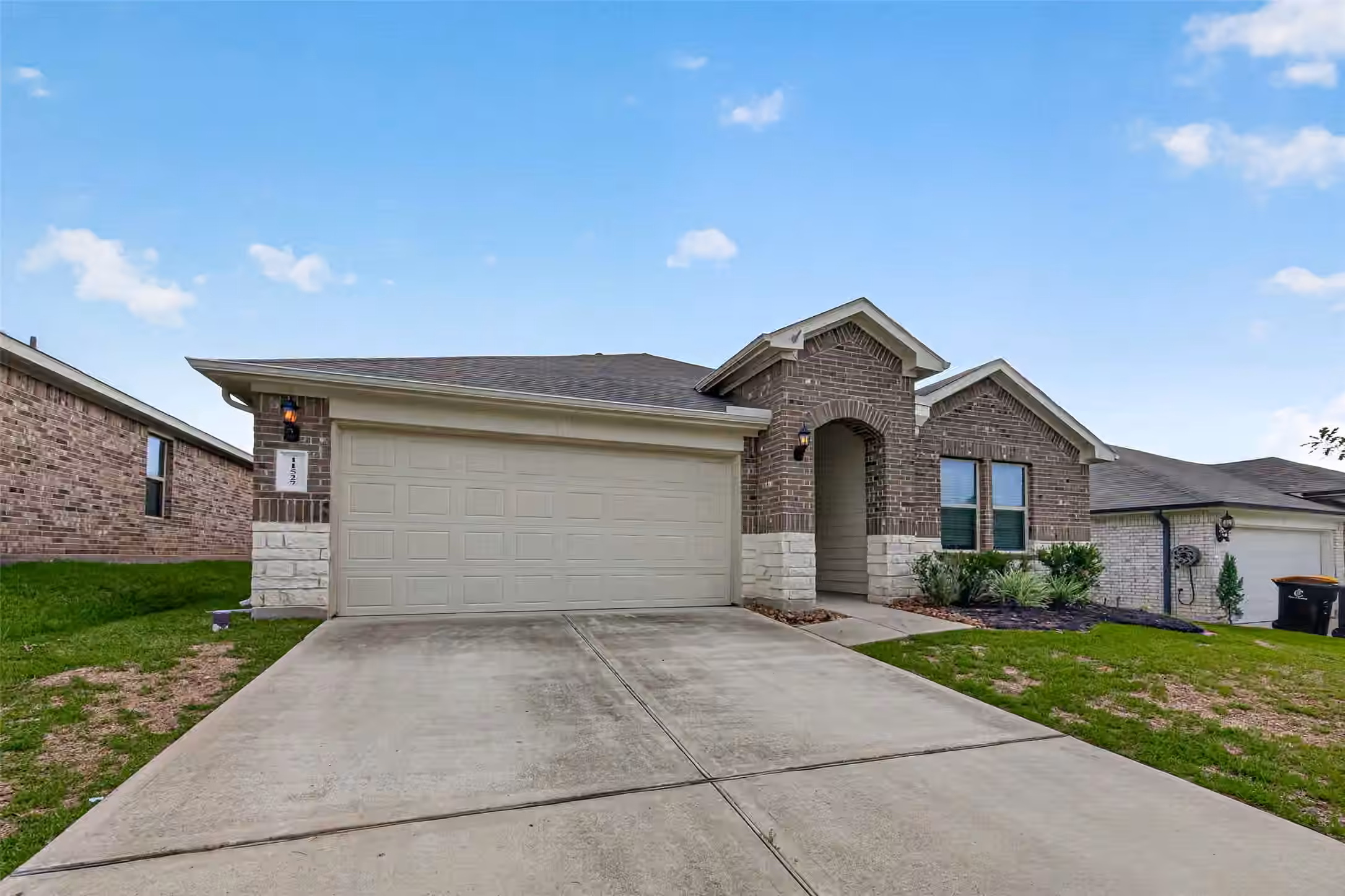 Photo 2 of 11527 Kalinago View Lane, Conroe, TX